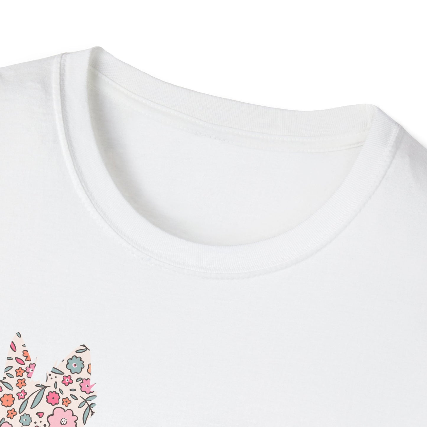Floral Dog Design T-Shirt | Cute Pet Lover Gift | Unisex Tee for Every Occasion | Dog Mom Shirt | Flower Pattern Tee